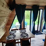 Tipi Dakota Des Monteaux Chalet Vivy