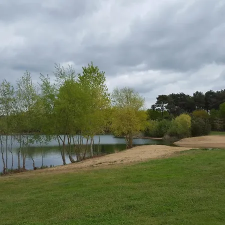 Tipi Dakota Des Monteaux *