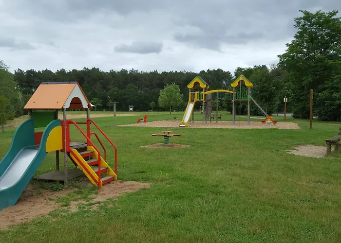 Tipi Dakota Des Monteaux *