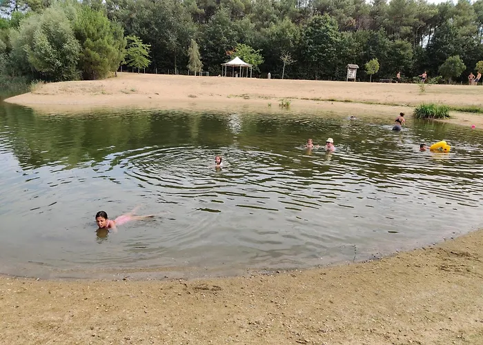 Domek alpejski Tipi Dakota Des Monteaux *